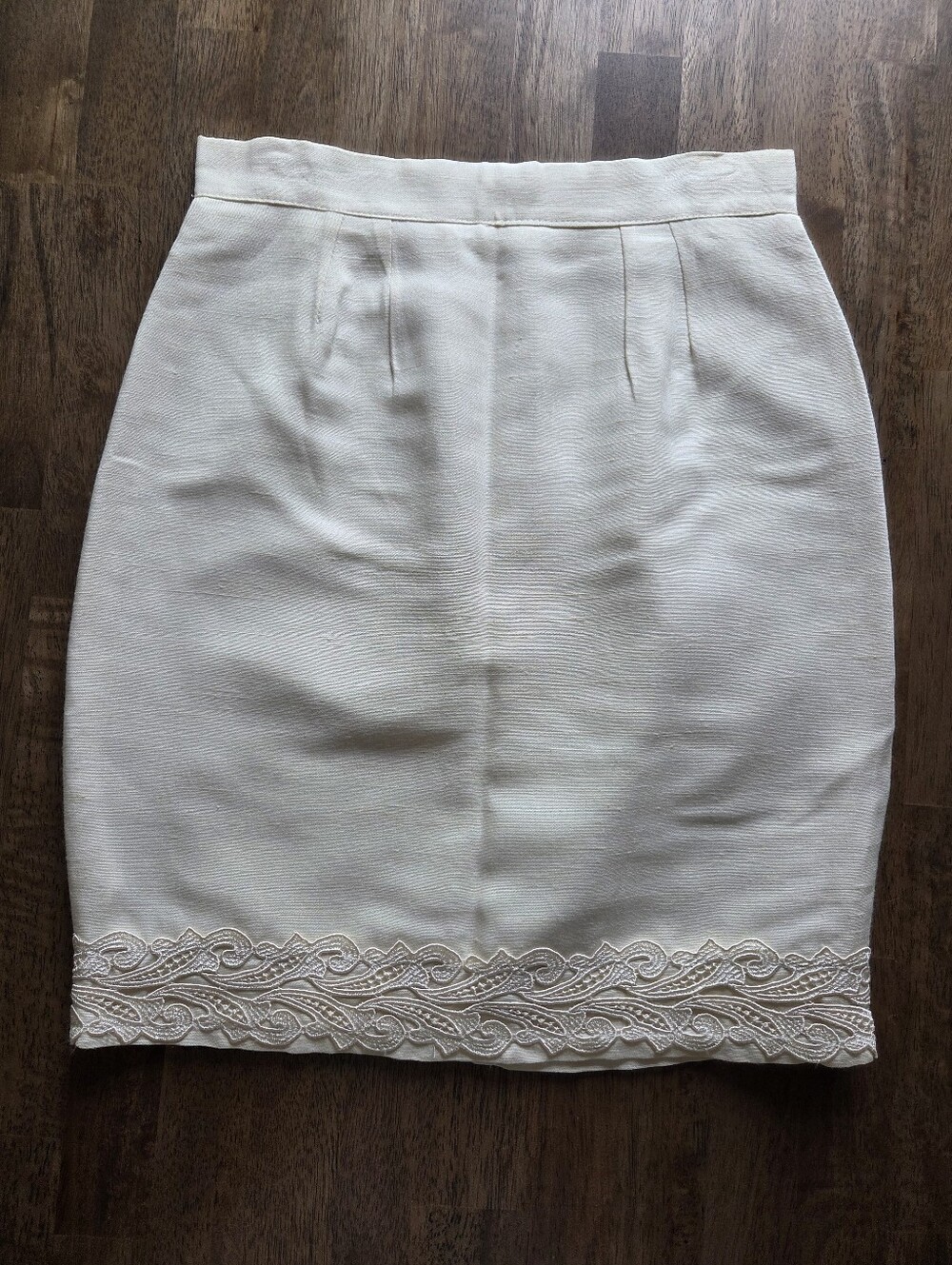 Linen Blend Made In France Cream Lace-Trim Pencil Skirt